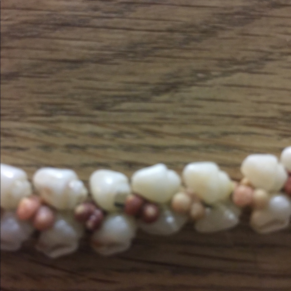 Authentic Ni’ihau kahelelani Mimi lei